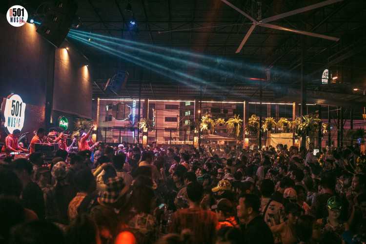 ไฟว์โอวัน มิวสิค บาร์