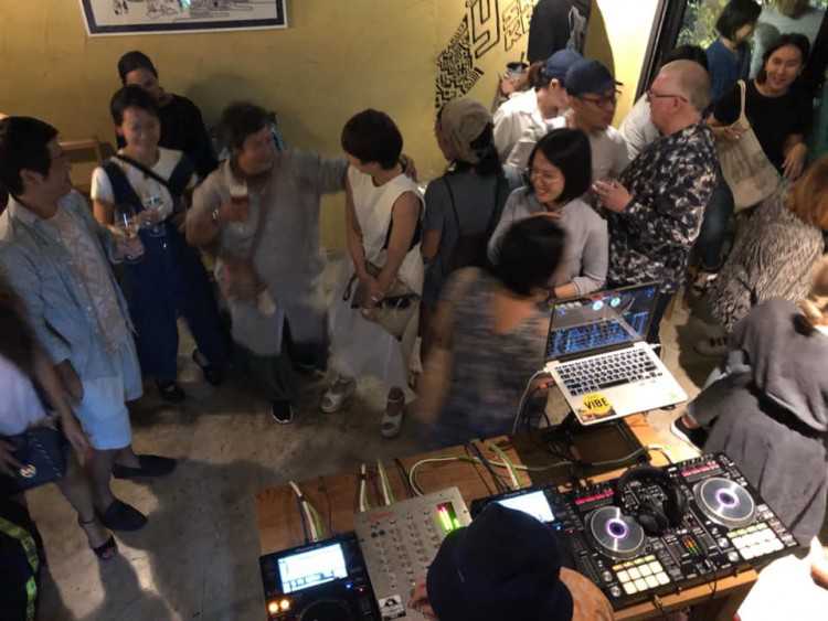 โยชิบาร์