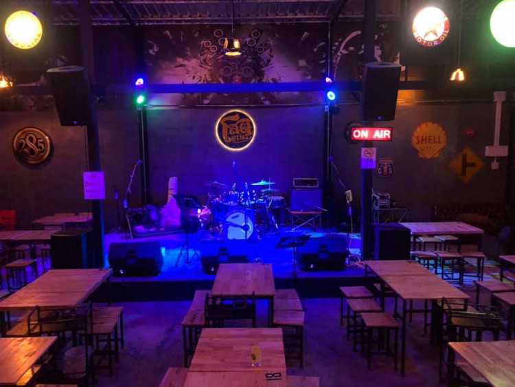 โสต ร้องเพลง