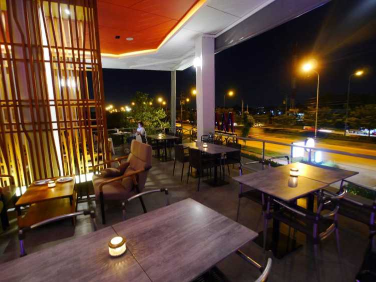 MAKIN Bar & Restaurant