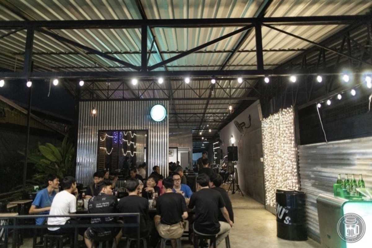 ไนน์ตี้ส์