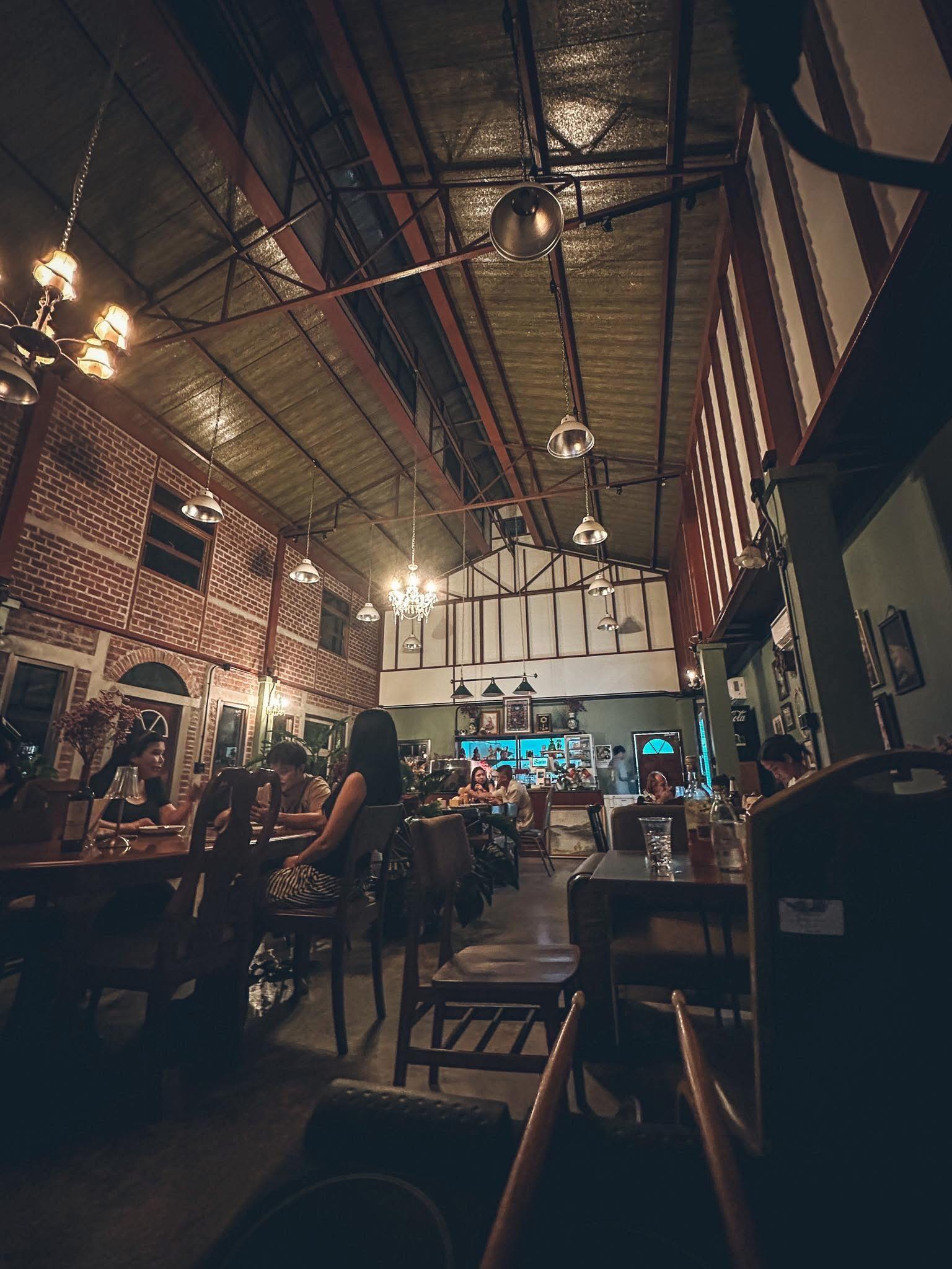 Sarin cafe&amp;eatery