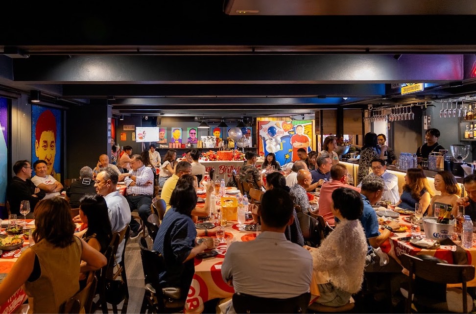 Snobbish Restaurant &amp; Bar