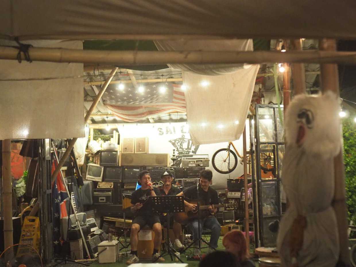 สายแคมป์ สโลว์บาร์ คาเฟ่