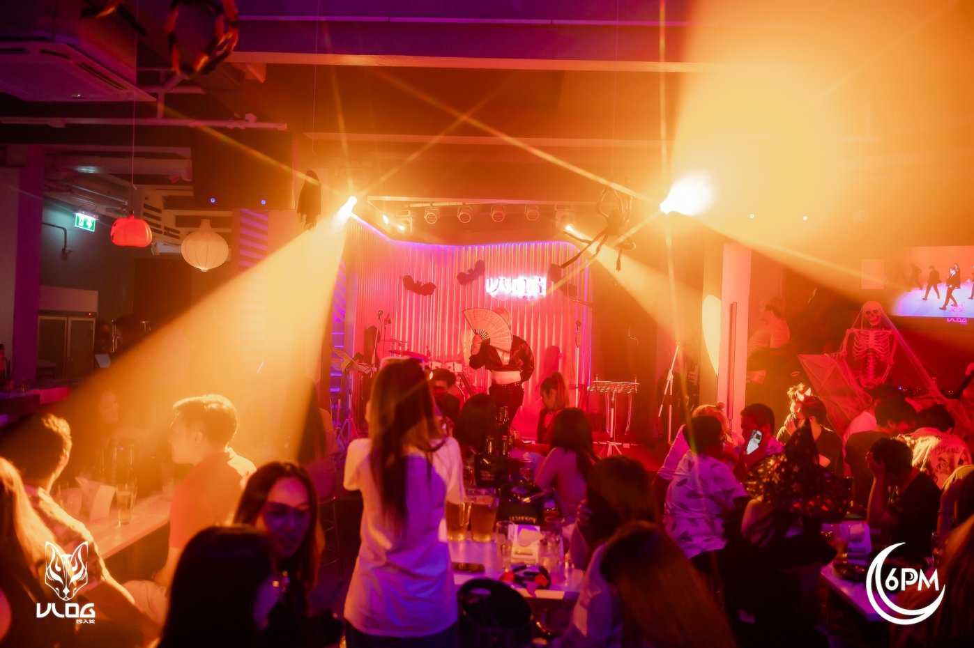 Vlog Bar Phuket