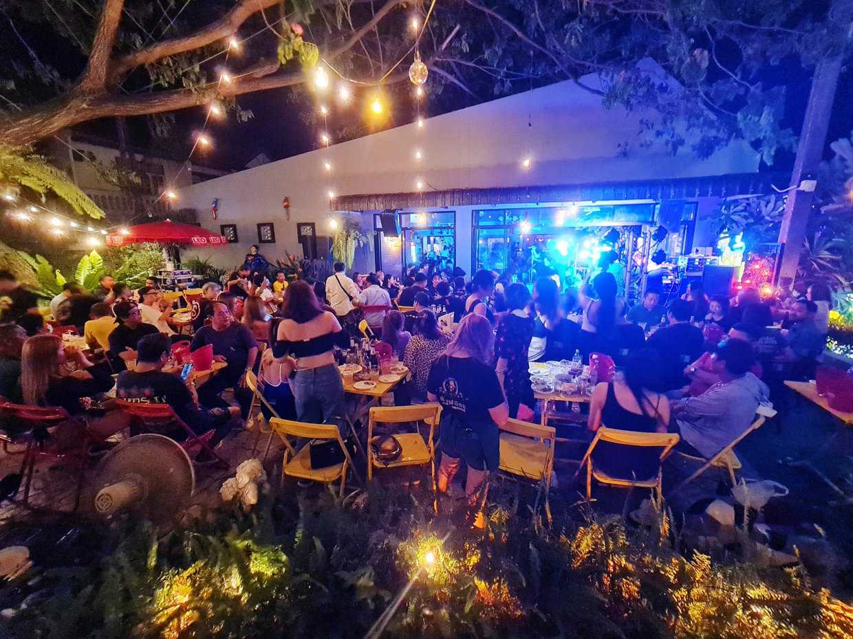 พิมพ์นิยม คาเฟ่