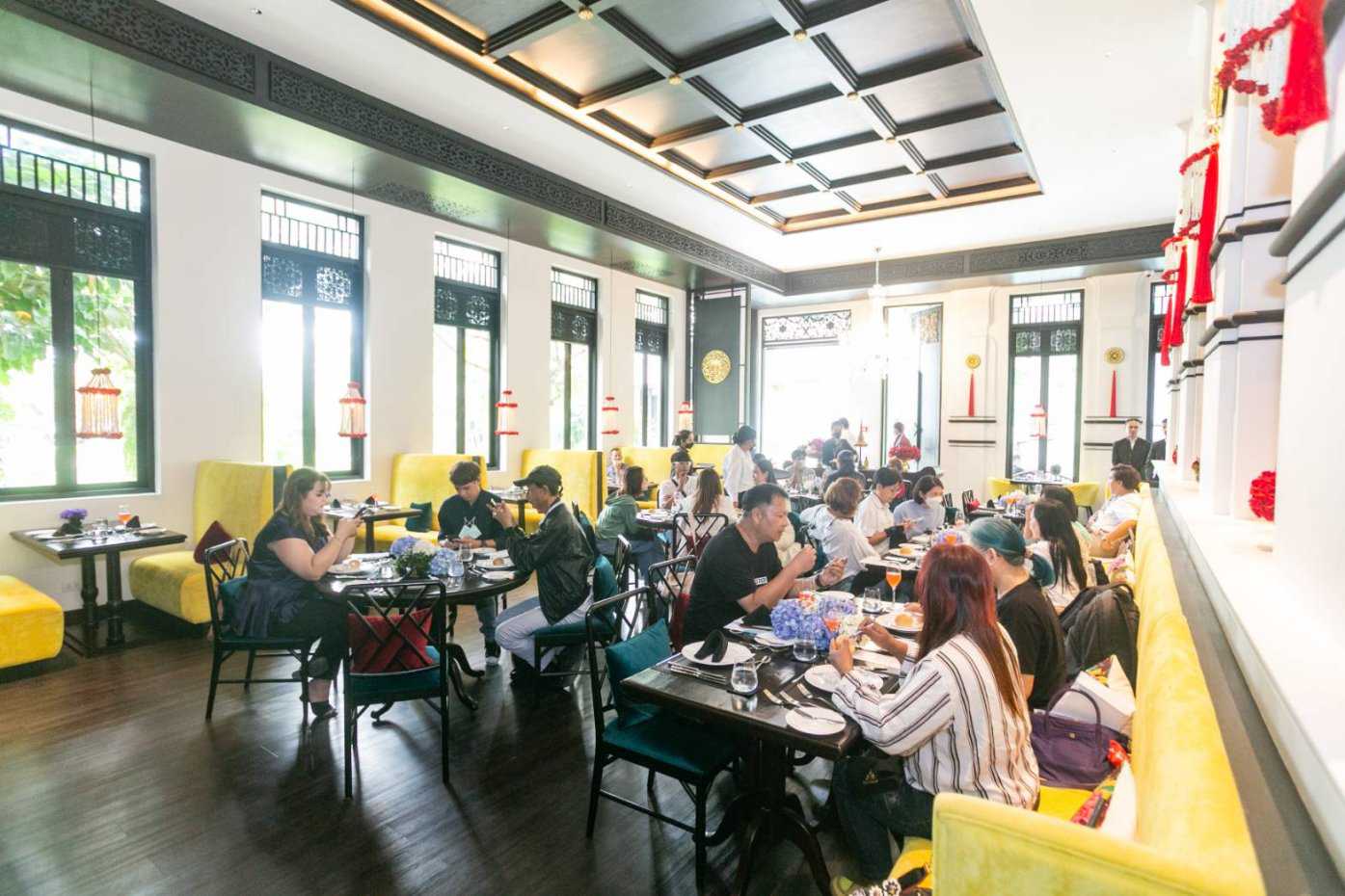 เดอะ ฮาร์โมนี่ ทีรูม แอนด์ พิมพิมาน เรสเทอรองท์