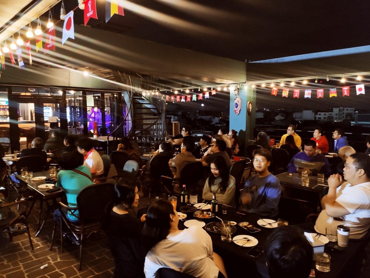 เฮเว่น บาร์ รูฟท็อป มหาชัย