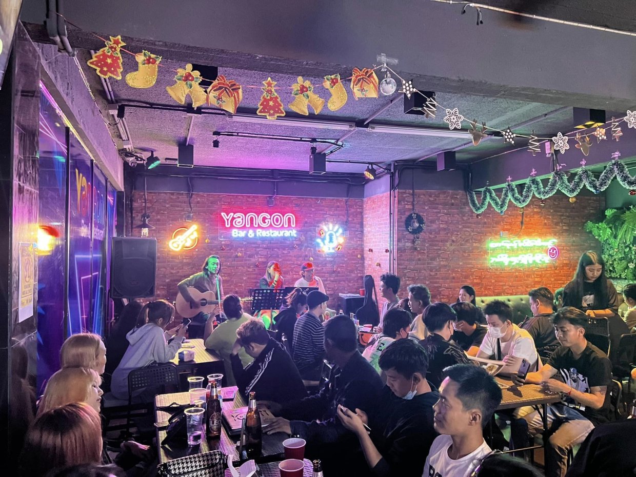 ย่างกุ้ง บาร์ แอนด์ เรสเทอรองท์ แบงค็อก