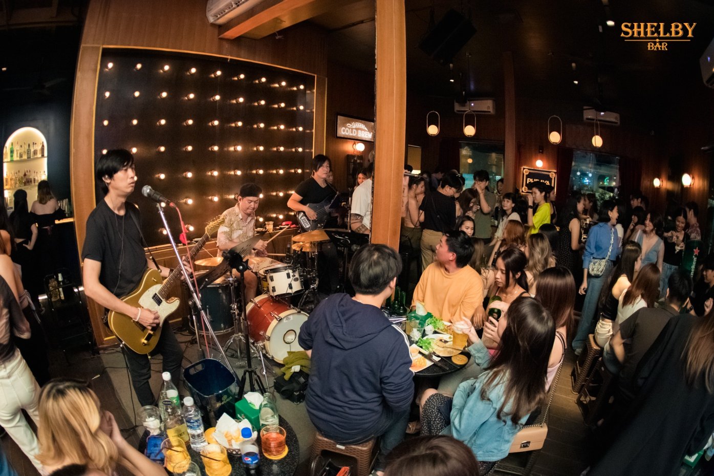 เชลบี้ บาร์ แอท นิมมาน ซอยเจ็ด