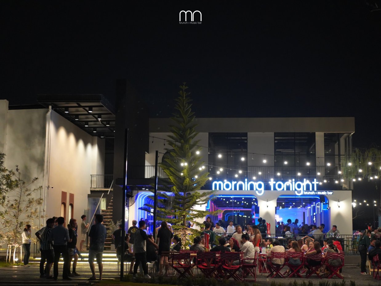 มอร์นิ่ง ทูไนท์