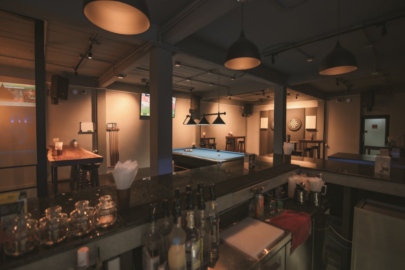 8855 Restaurant & Bar