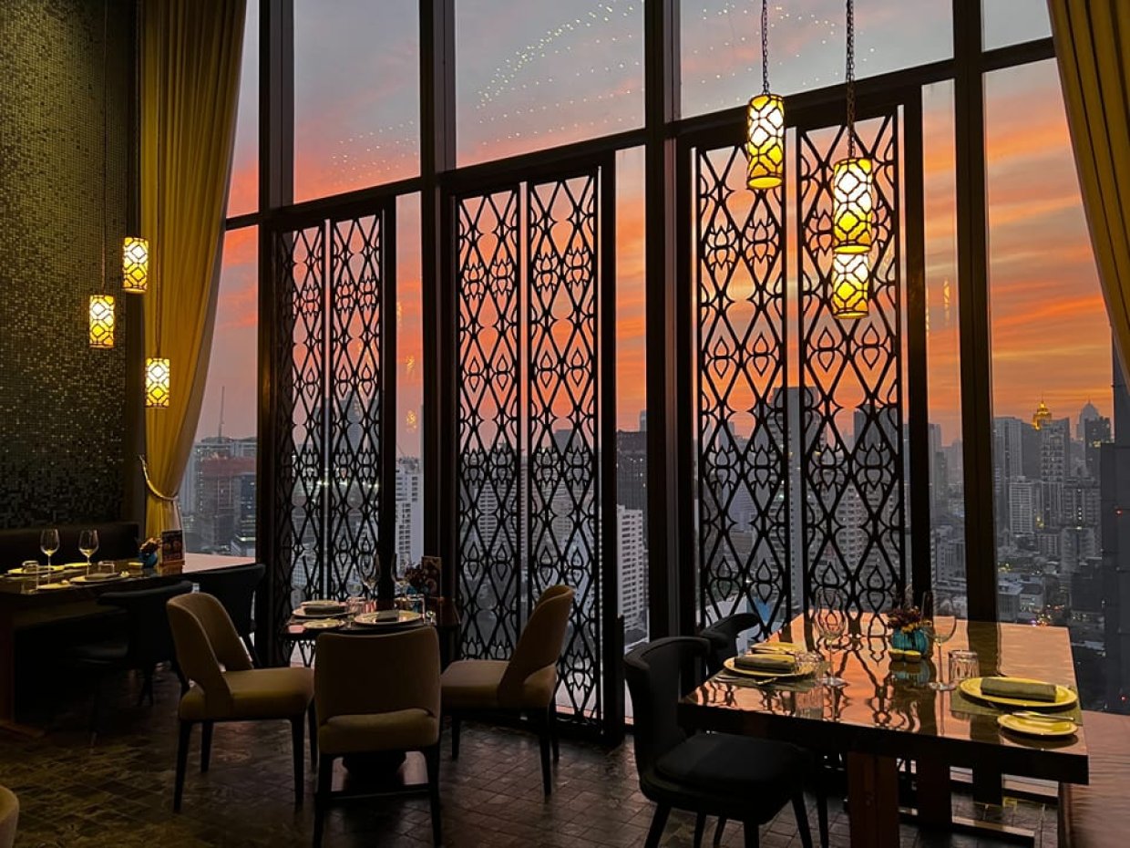 Nimitr Restaurant & Rooftop Bar