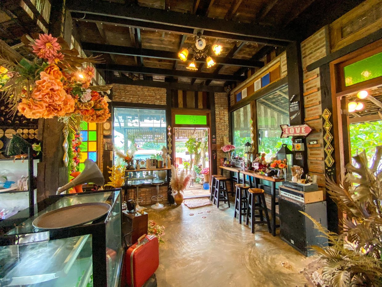 บางรักคาเฟ่ ณ วังน้ำเขียว