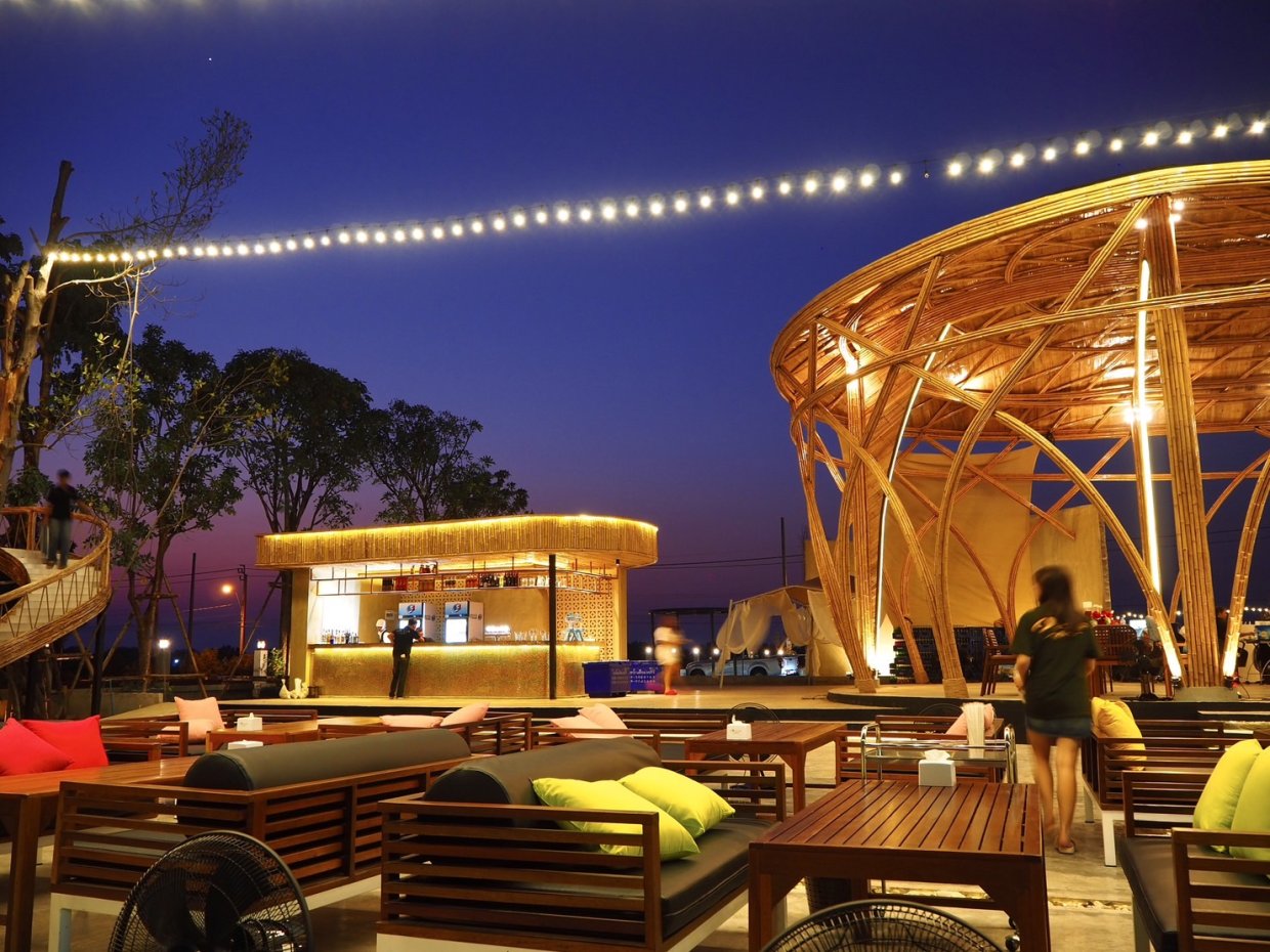 vanalay seafood bangkok