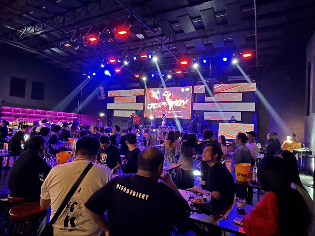Galaxy Pub Bangkok