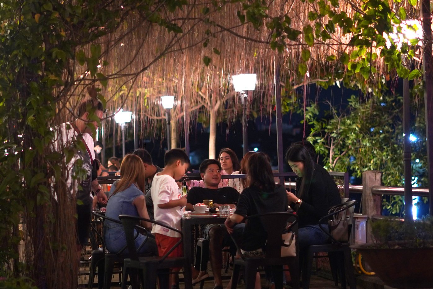 คอฟ เฮาส์ คอฟฟี่ บาร์แอนด์อีทเทอรี่