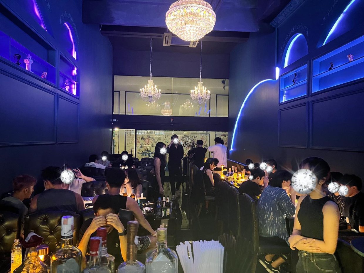 Medusa bar restaurant