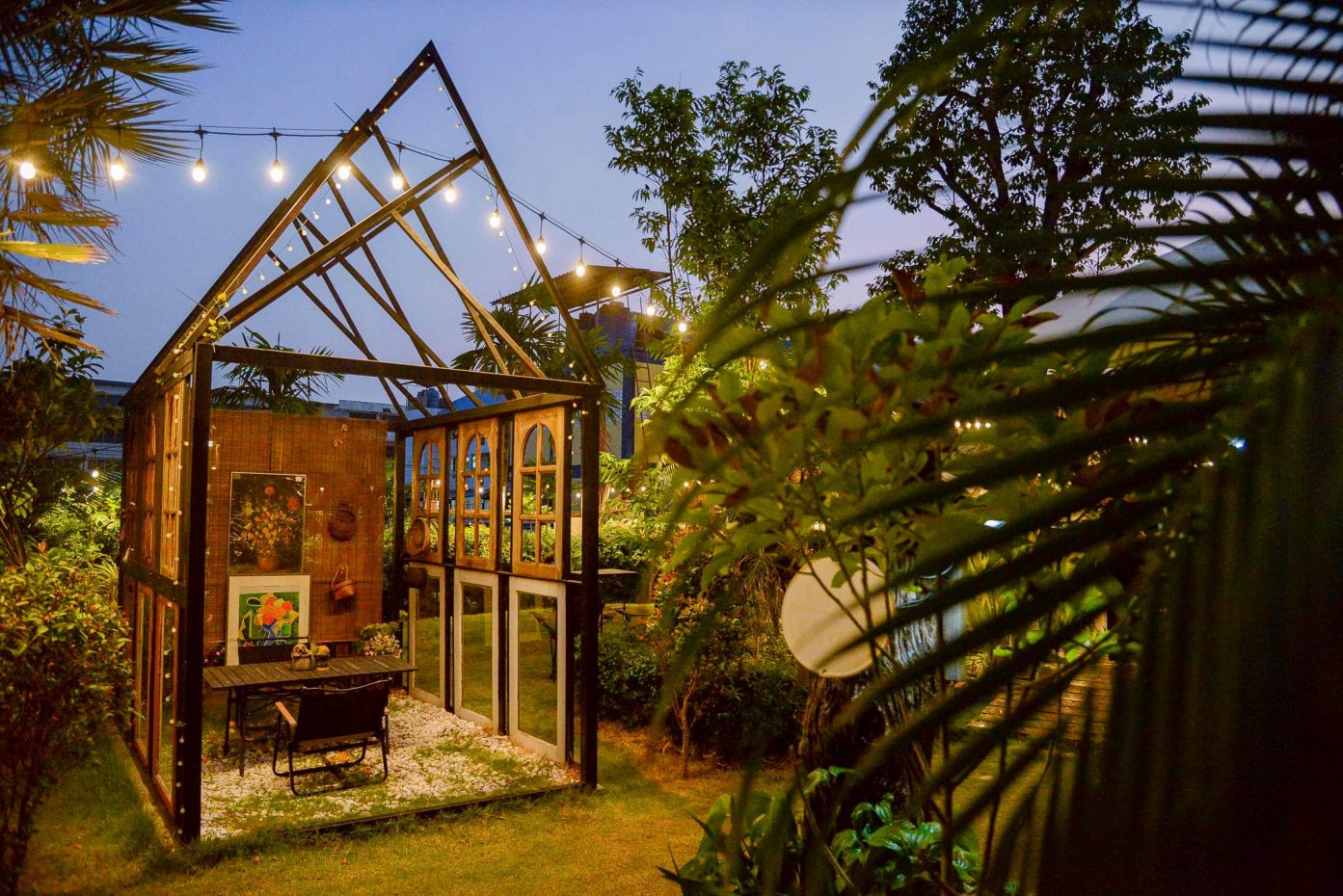 ไทม์ไลน์ คาเฟ่