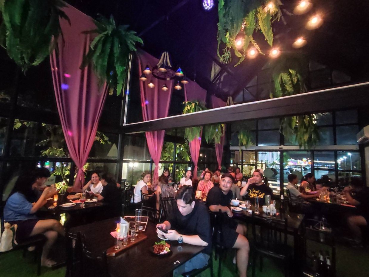 ฮอป บาร์ ลำลูกกา