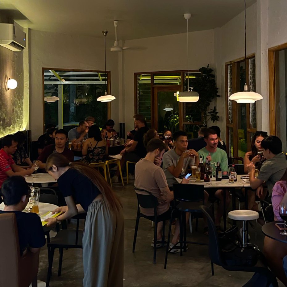 เทค อะ ซิป บาร์