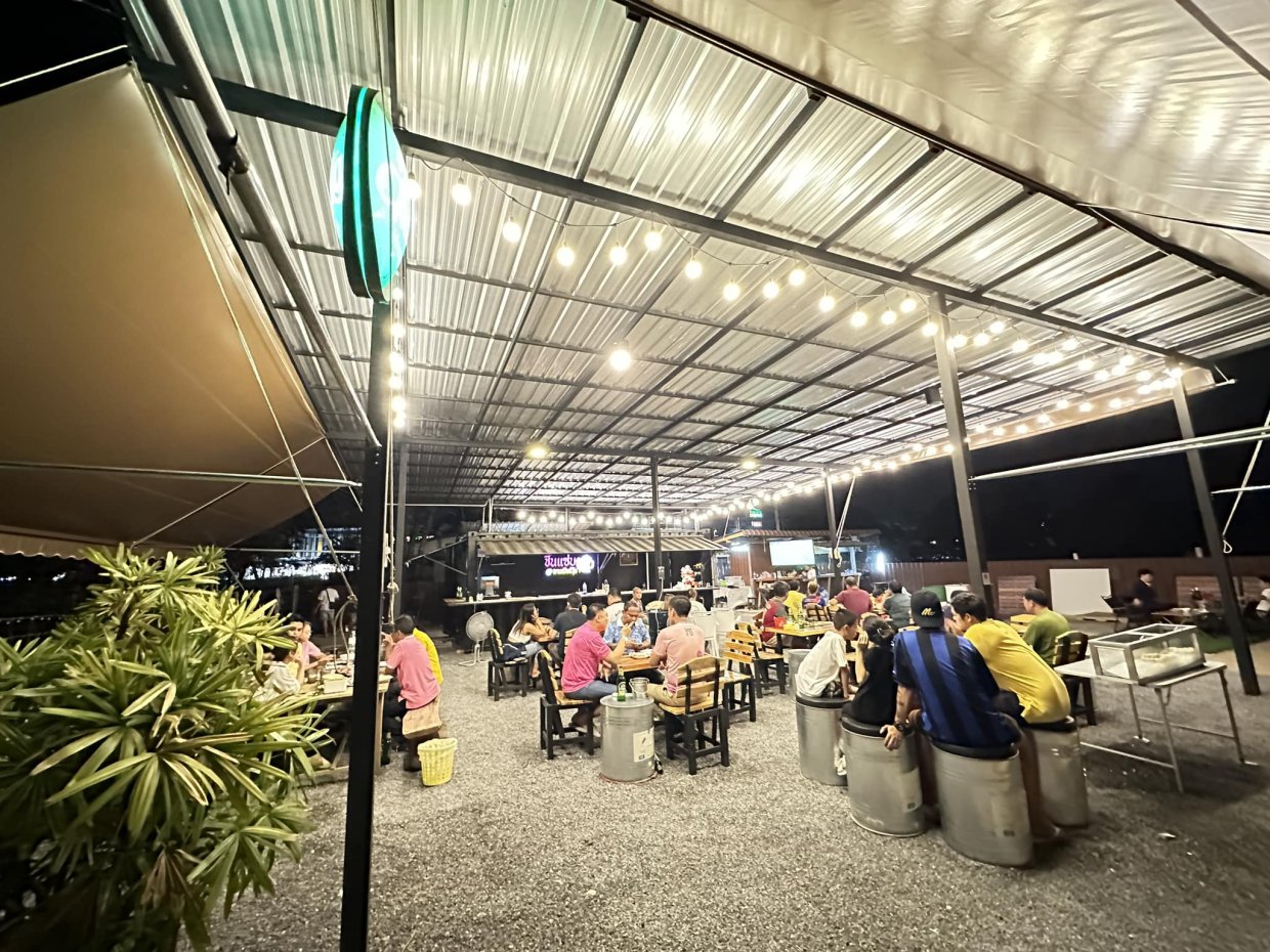 ชิ้นแซ่บ ลานเบียร์วุ้น