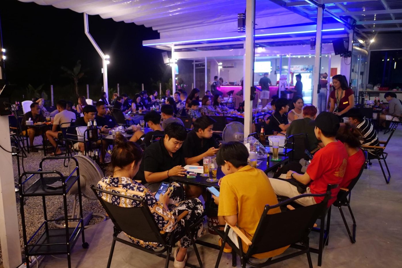 แคปซูล แอท ตรัง