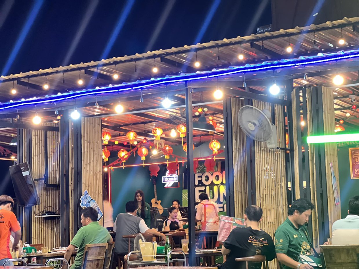 Cai Lai Mala Chill Bar