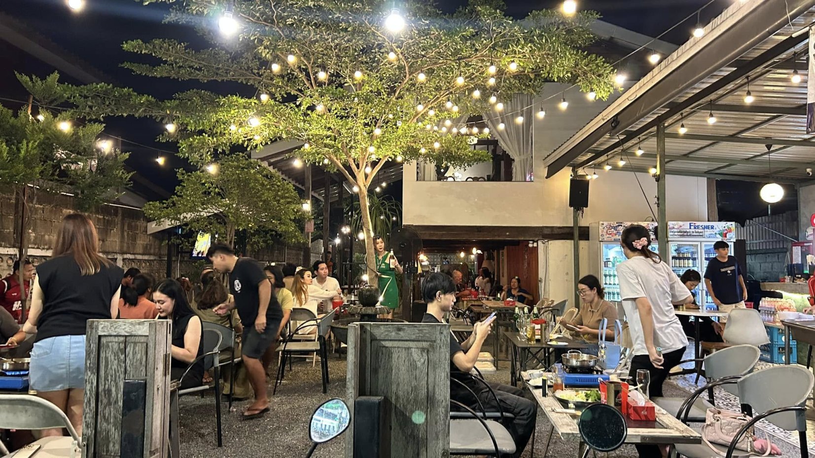 Good Burn Bar & Grill - Mae-Rim