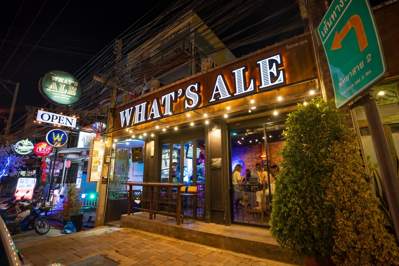WHAT'S ALE Craft Brewed Bar & Bistro