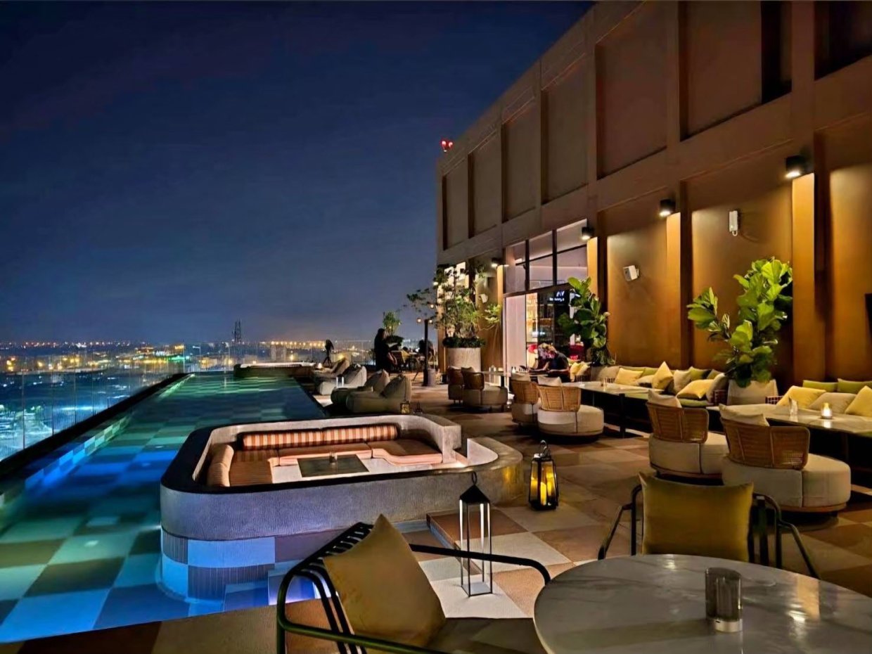 Diwa Rooftop Bar & Restaurant