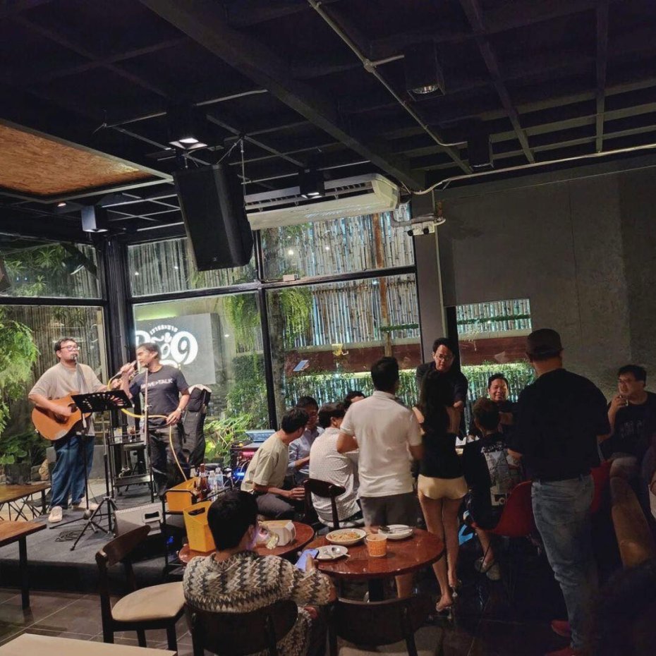 Rao And Nine Bar And Restaurant