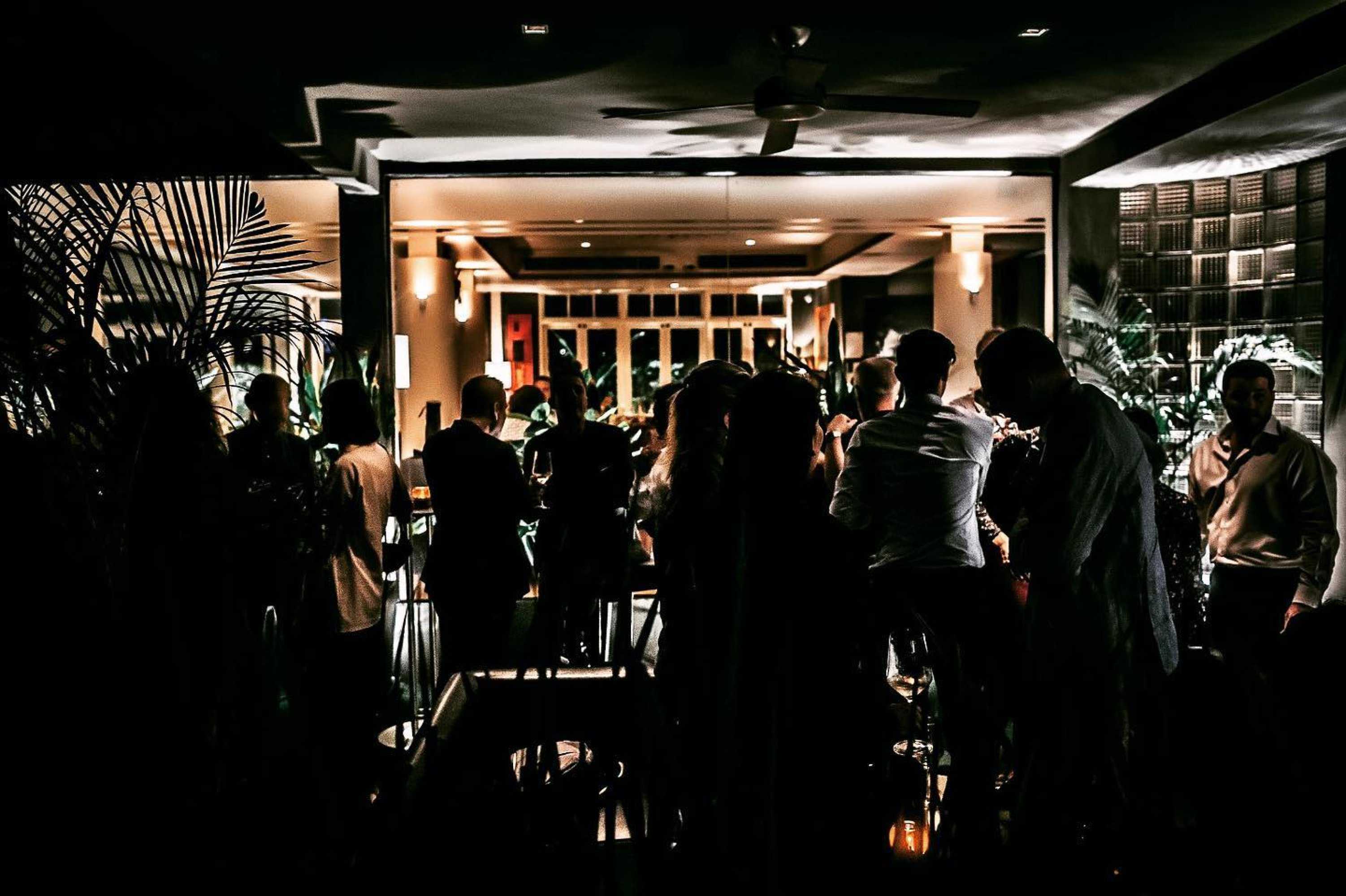 OPUS WINE BAR Official