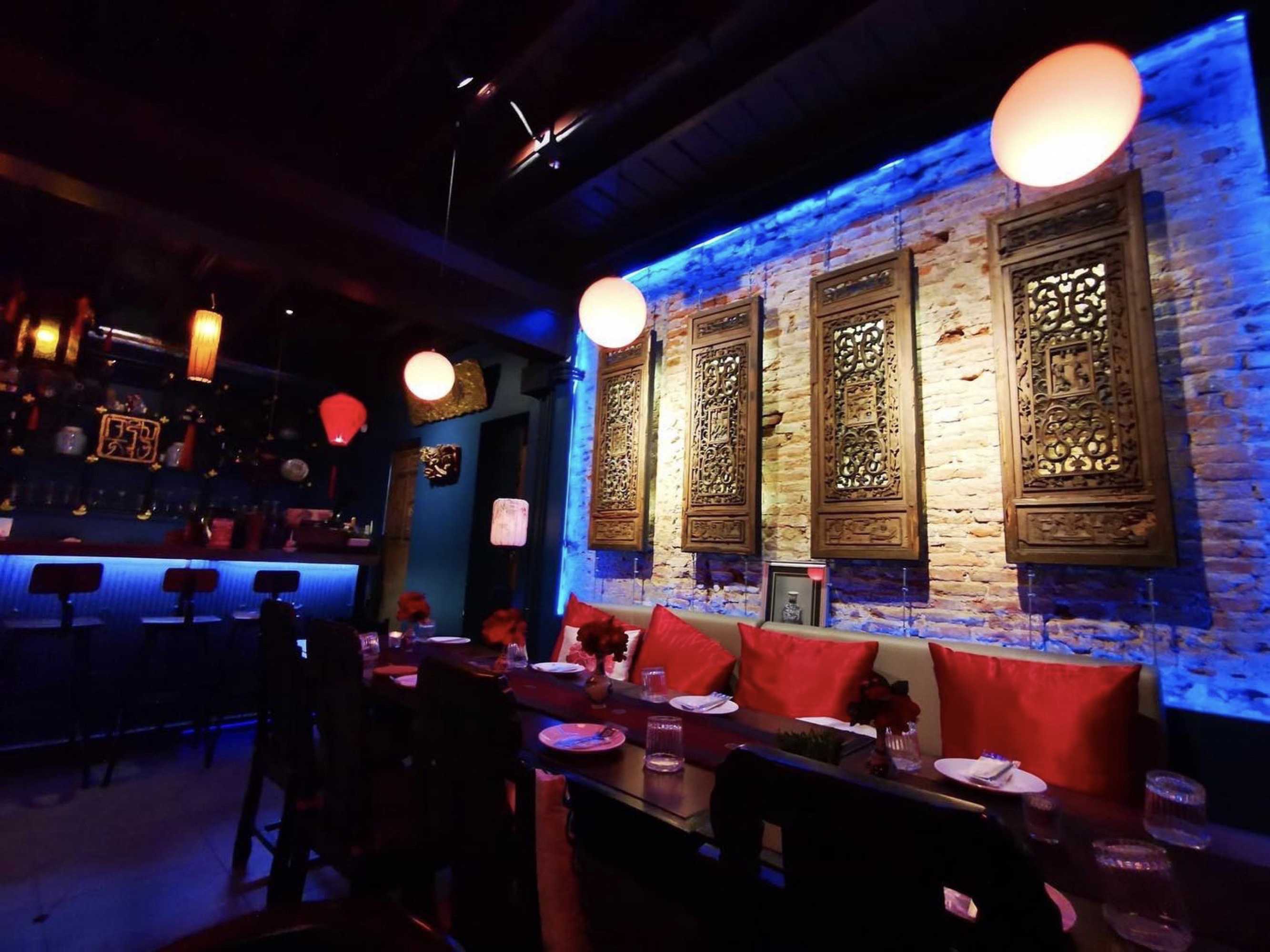 Charoenkrung Bar & Bistro