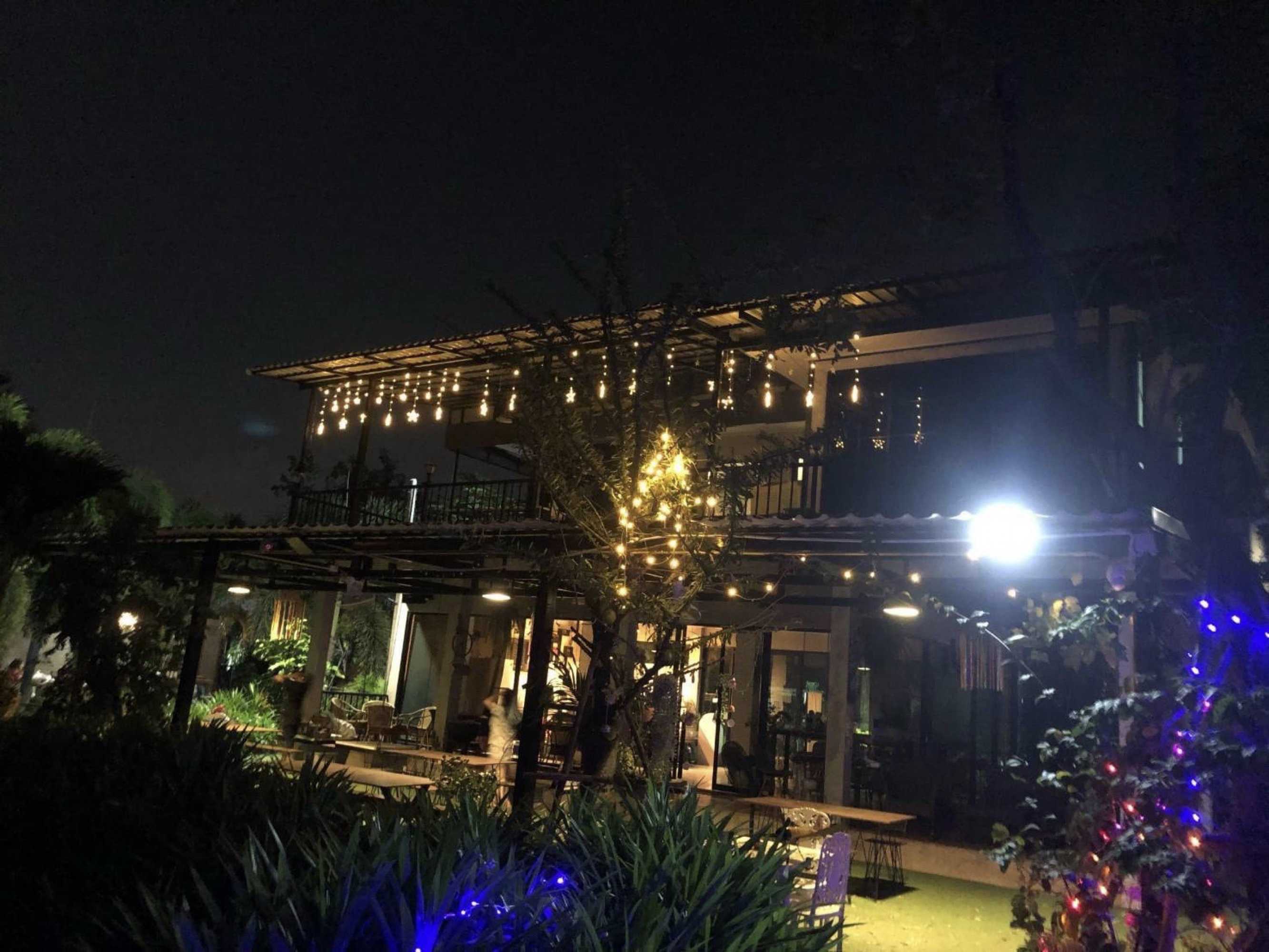 ดูดดื่มคาเฟ่ นครชัยศรี