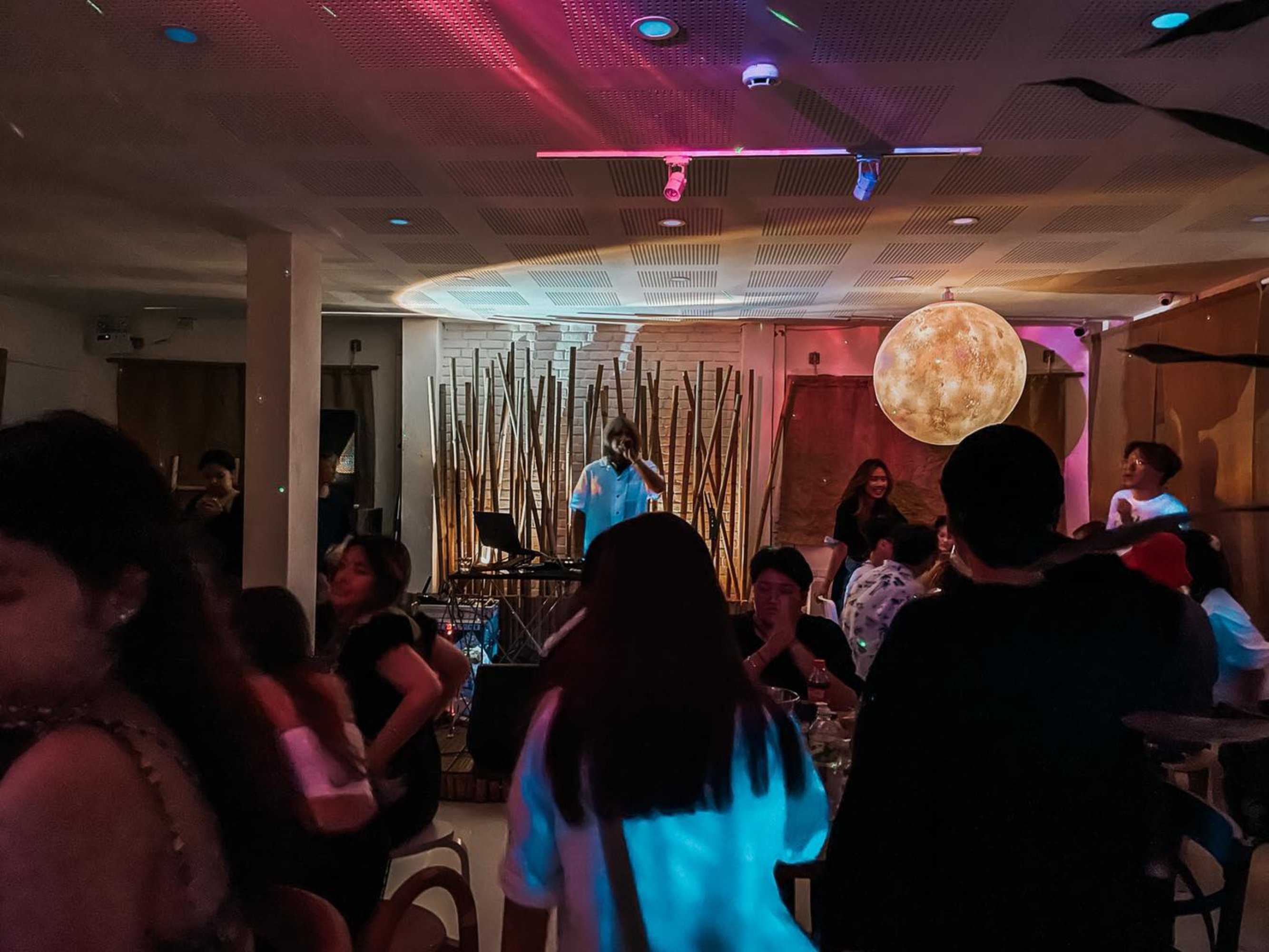 Everyday mookrata & cafe