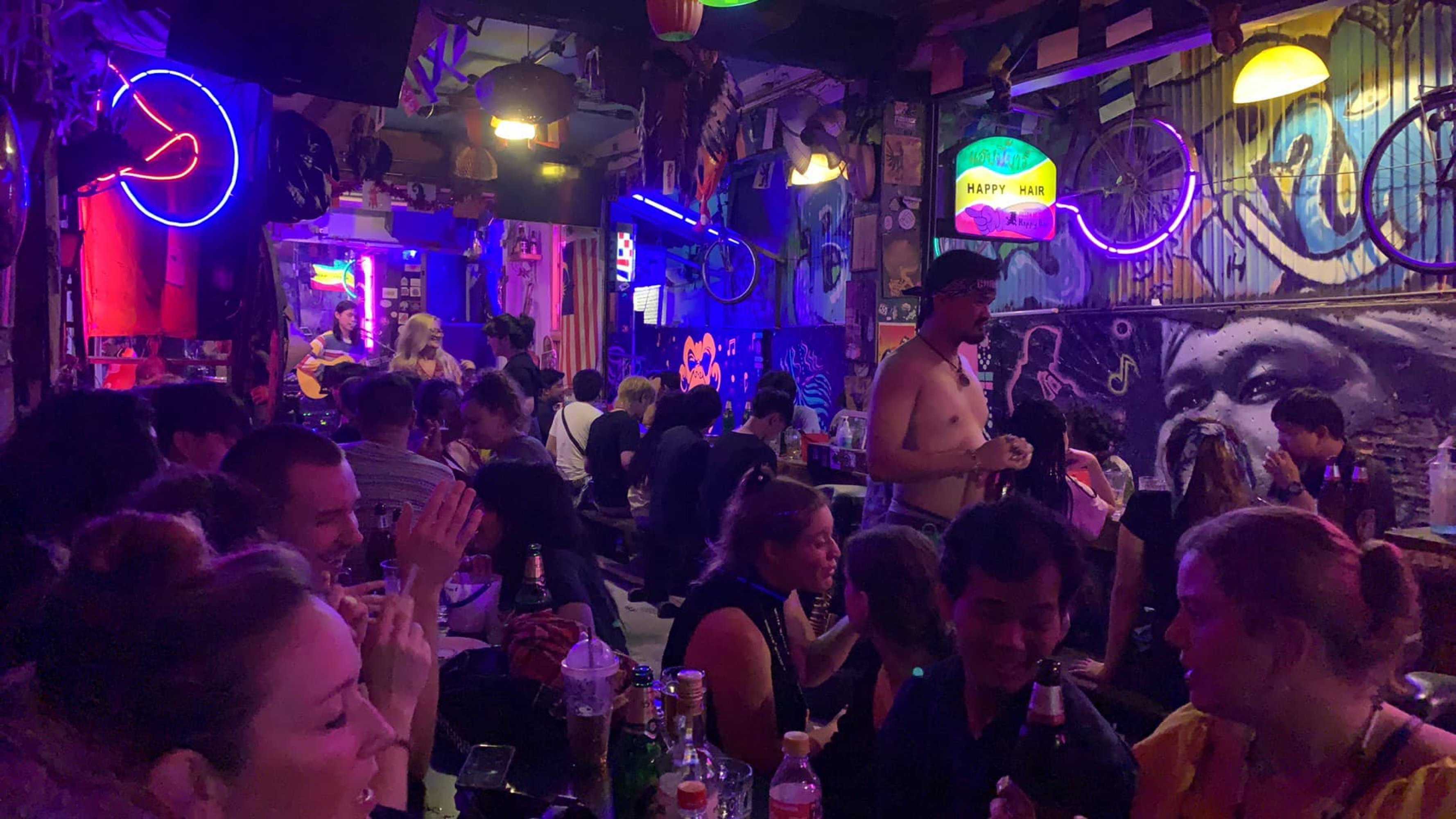 แฮปปี้ บาร์ ข้าวสาร โร้ด