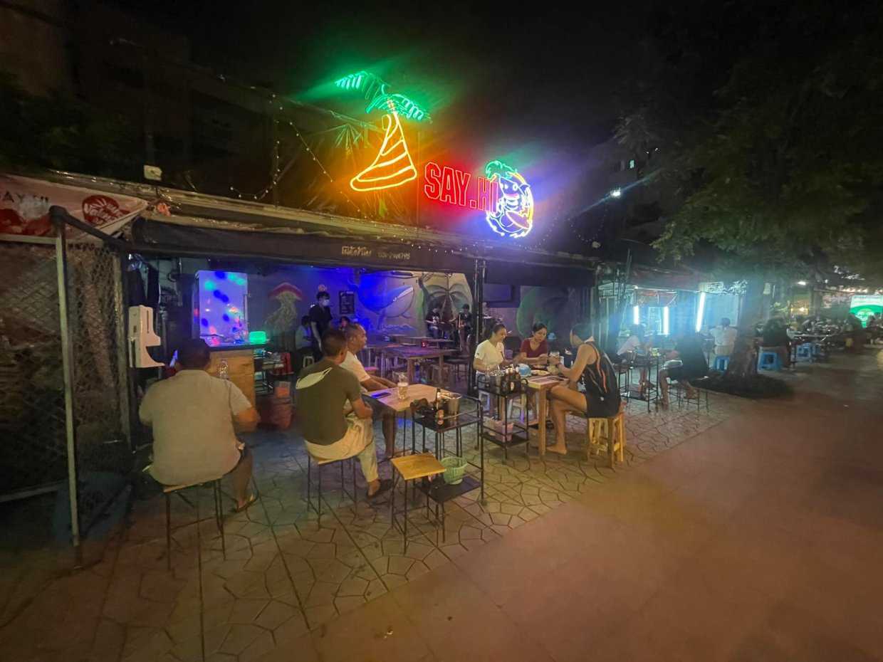 SAY HI Bar&Restaurant