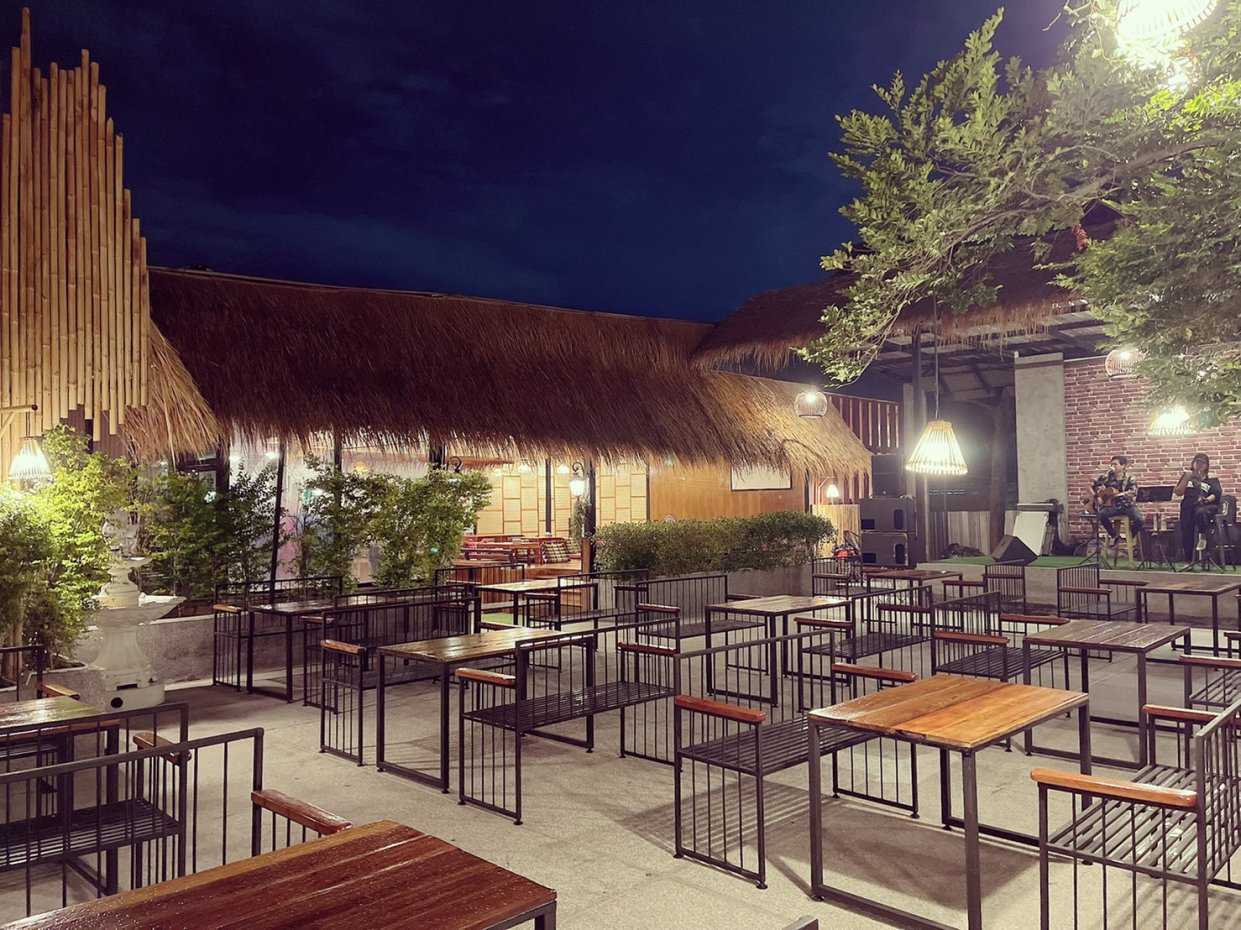 เดอ อีสาน