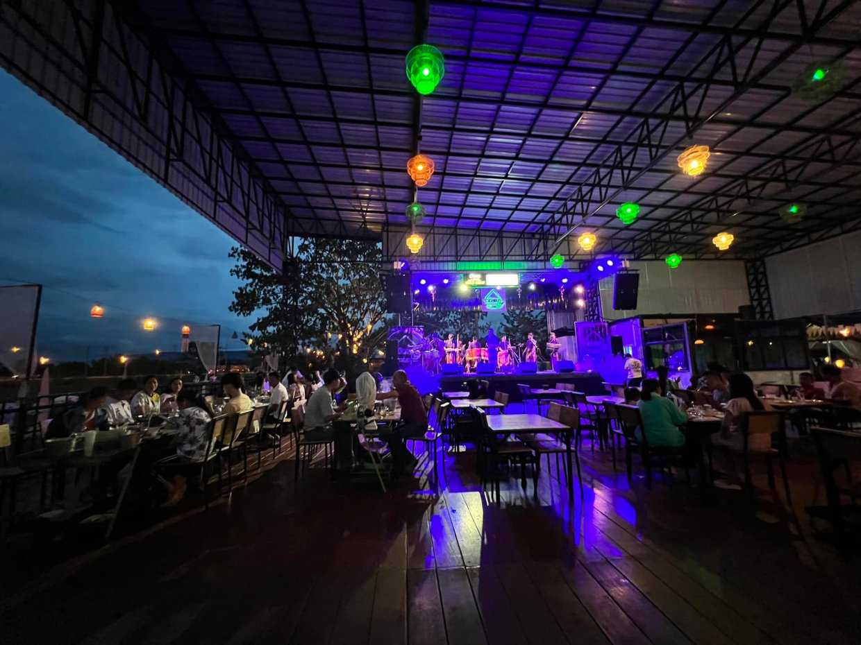 ระเบียงนา คาเฟ่ ภูเขียว