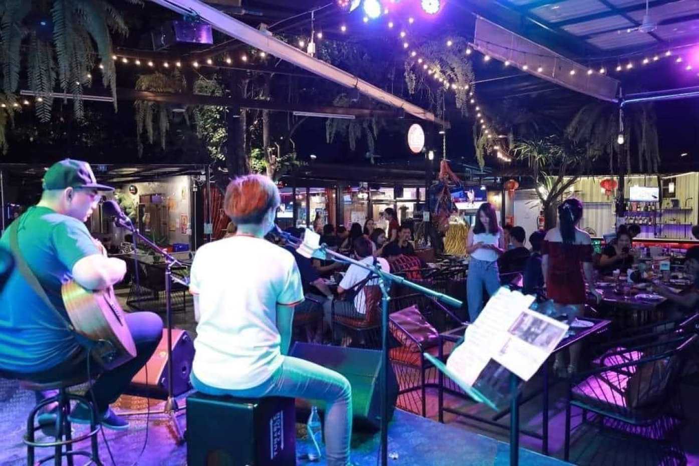 อินเลิฟ คาเฟ่ แอนด์ มิวสิค ขอนแก่น