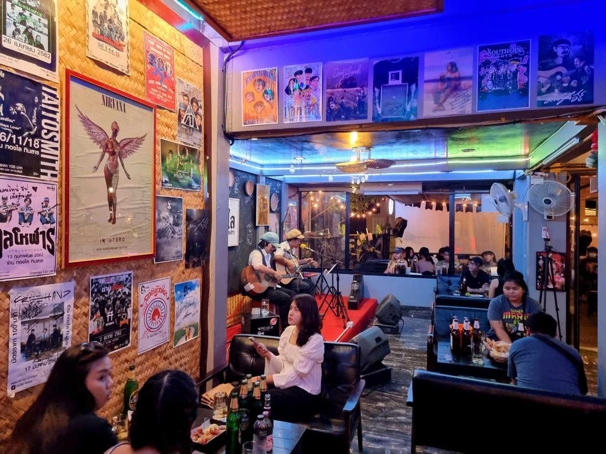 ทองไล ทินสาร