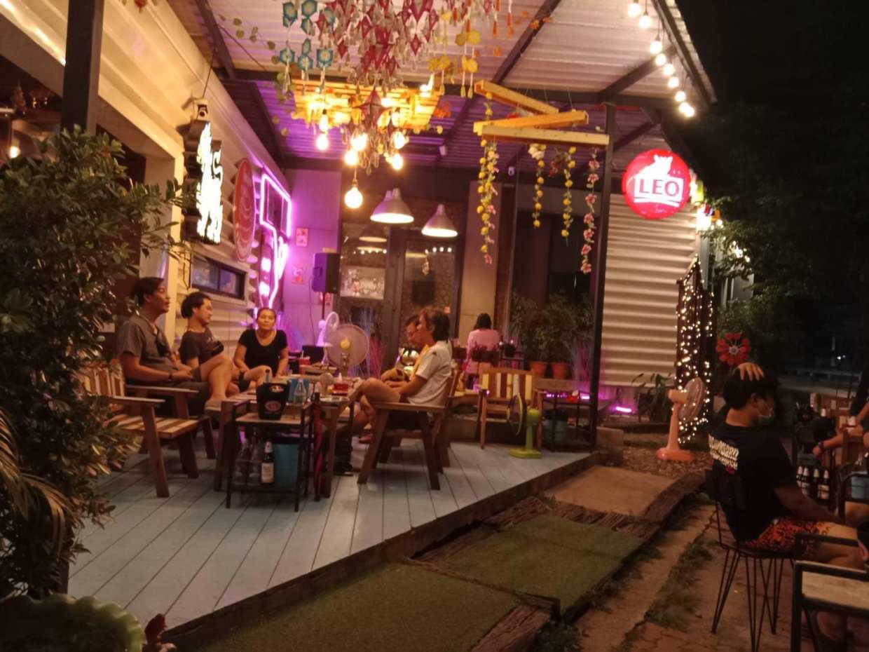 เฟรนด์ชิป จิ้มจุ่ม