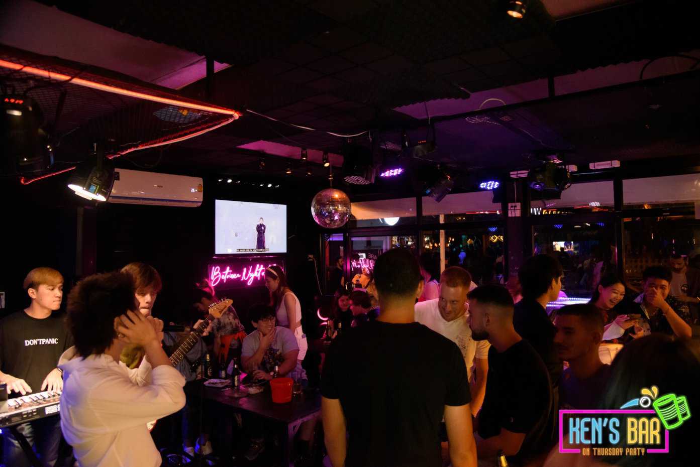 Ken's Bar on Thursday Party